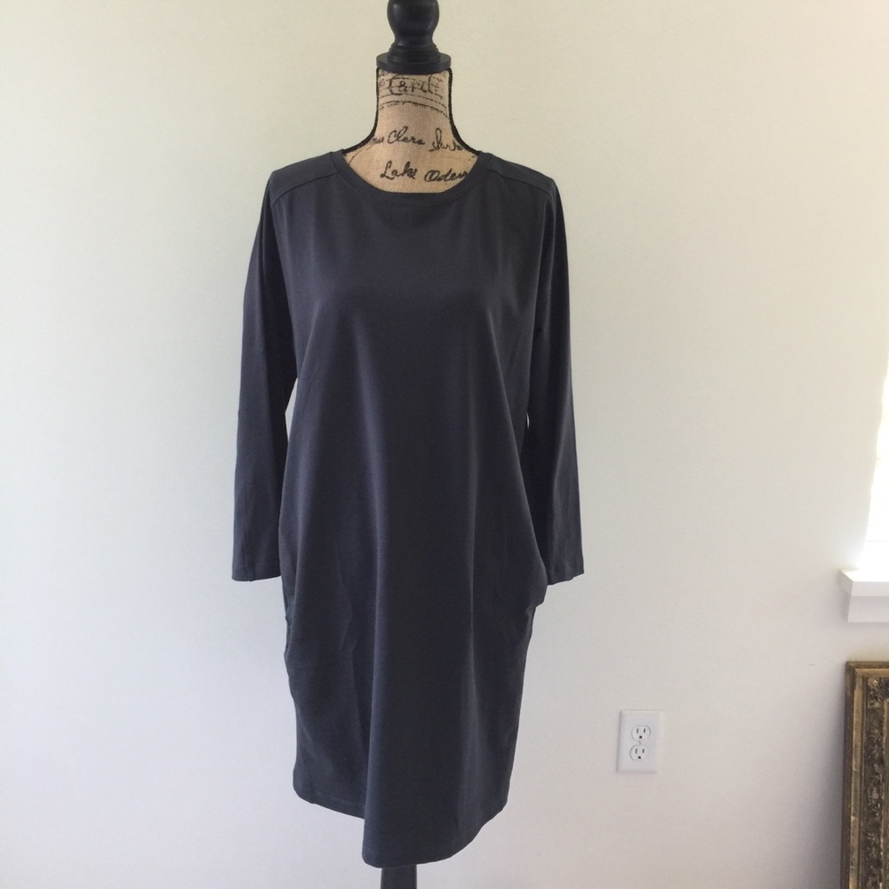 Eileen Fisher knit dress with side pockets gray Great travel dress